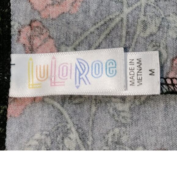 Lularoe Perfect T Tunic Top Scoop Neck Short Sleeve Black Red Floral Womens M - Picture 3 of 5